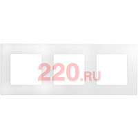Рамка - 3 поста цвет - белый, Legrand Etika в каталоге электрики 220.ru, артикул LN-672503